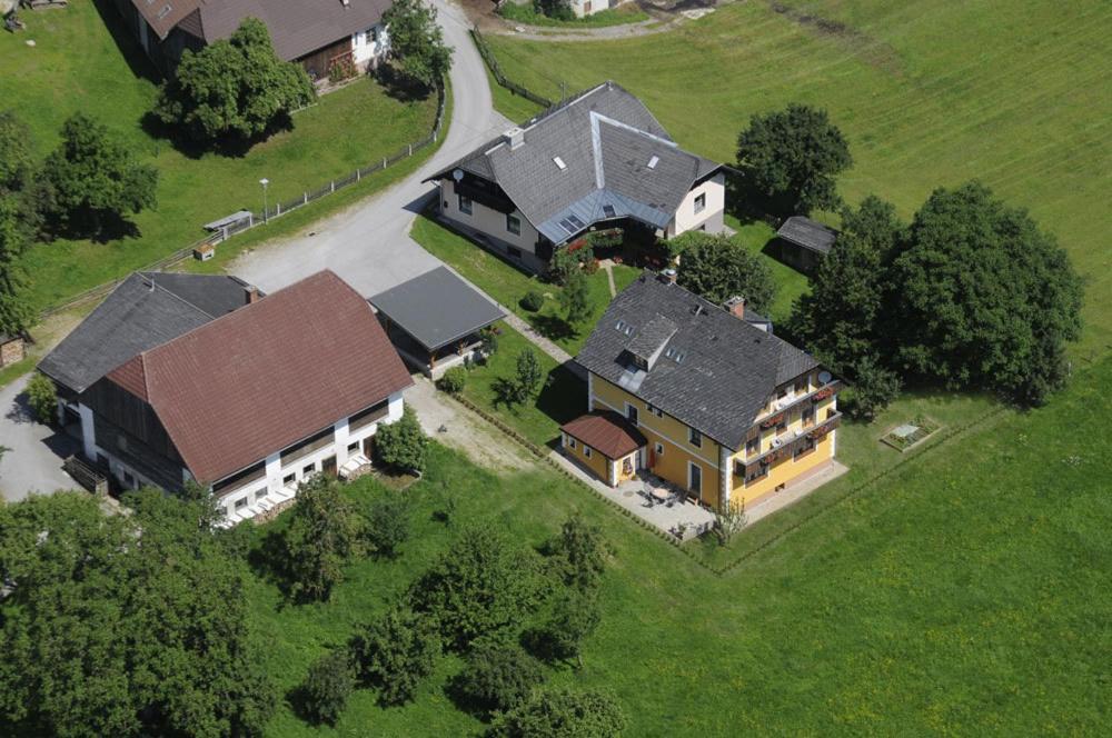 Haus Lukasser Grobming Exteriör bild