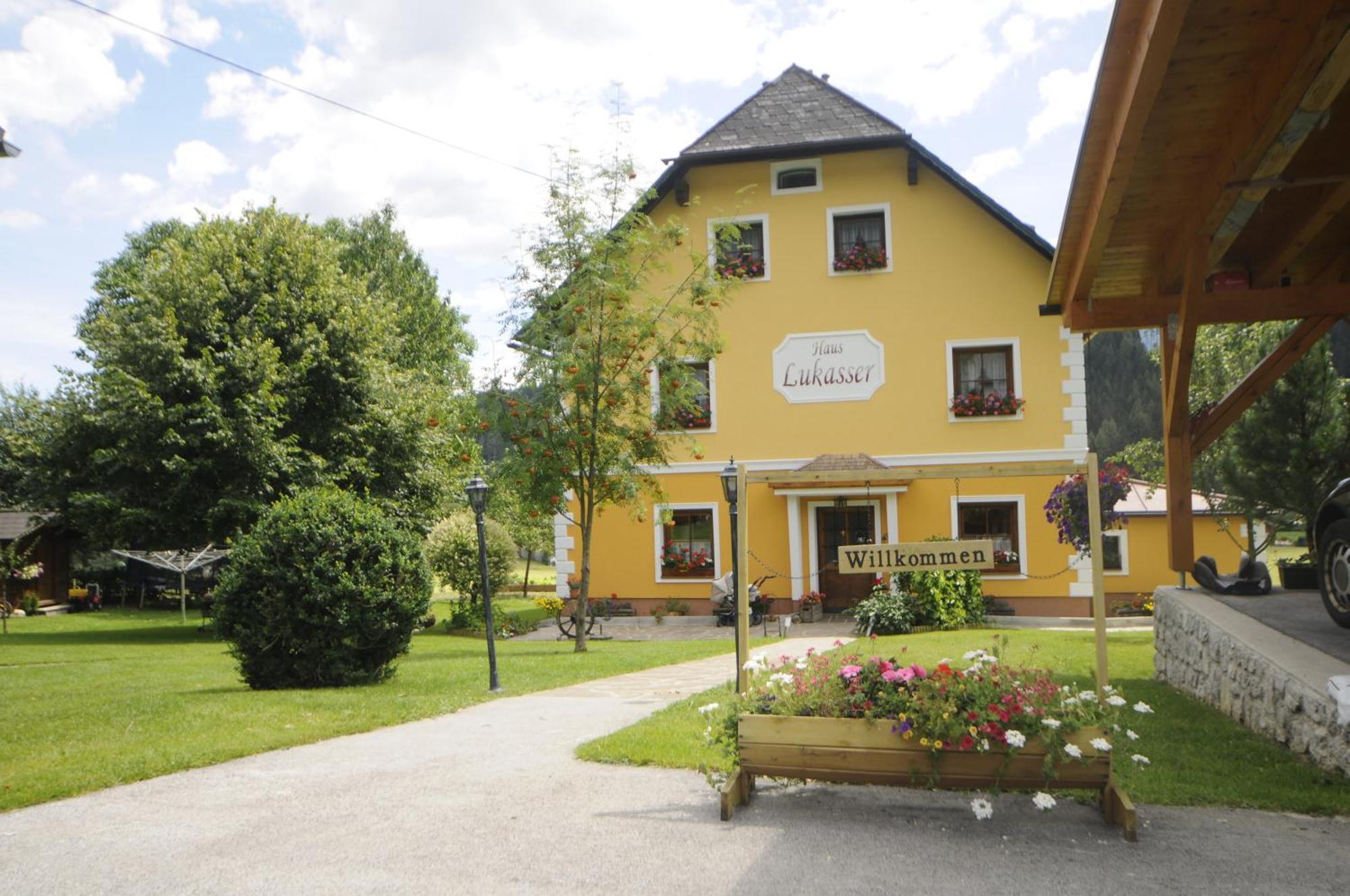 Haus Lukasser Grobming Exteriör bild